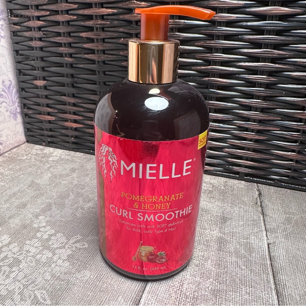 **SUMMER CLEARANCE** Mielle | Pomegranate & Honey Curl Smoothie
